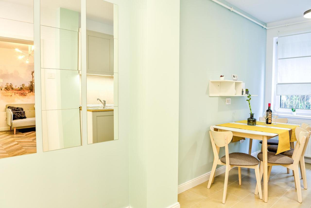 5 Min To Everything-Stylish-Modern-Old City Center Μπρασόβ Εξωτερικό φωτογραφία